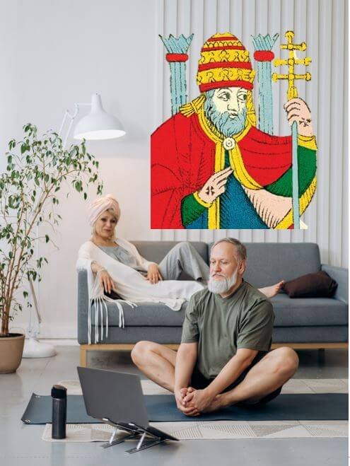 carte pape du tarot et union avec un homme mûr