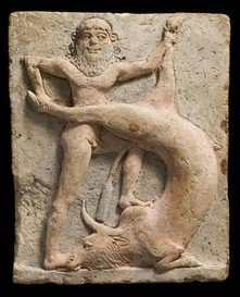 Gilgamesh et le lion combattu à mains nues comme la force du tarot