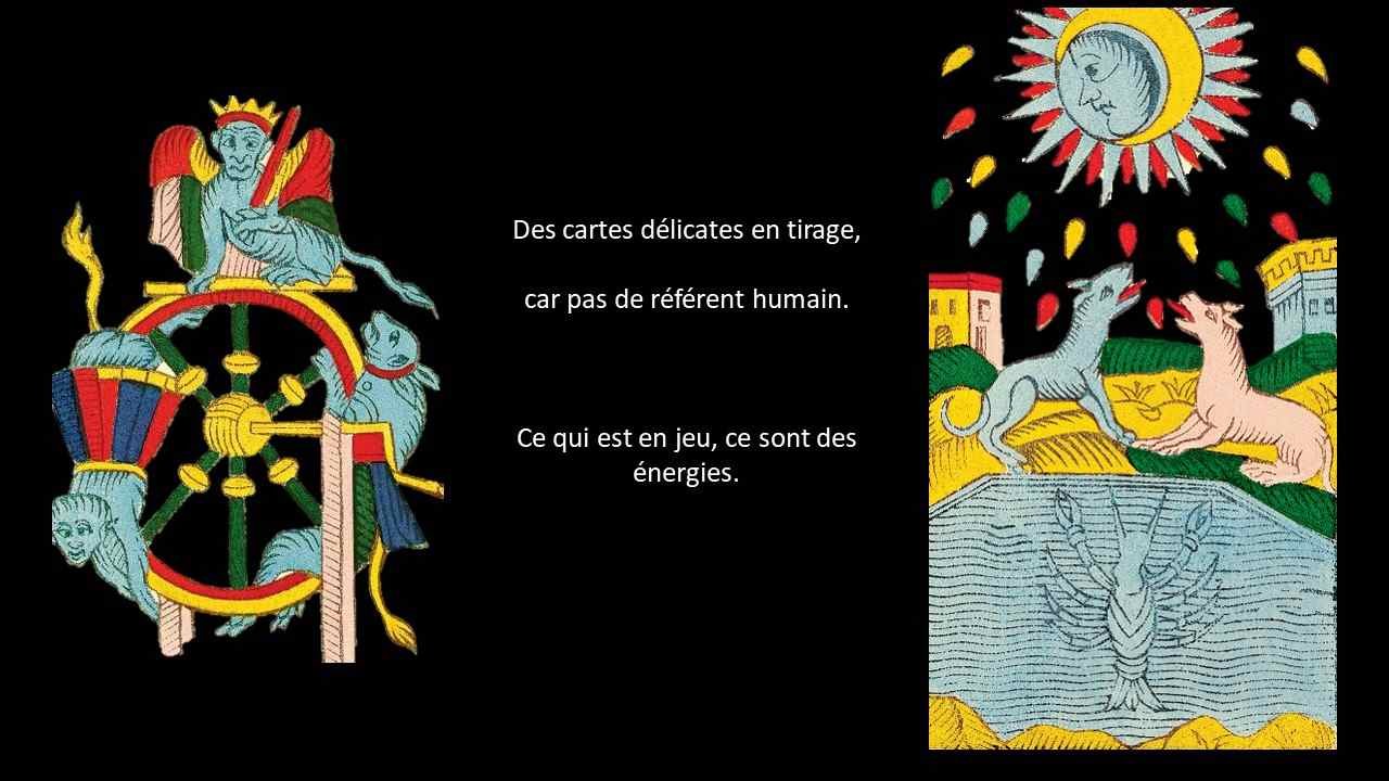 Quand la lune et la roue de fortune sortent dans un tirage du tarot