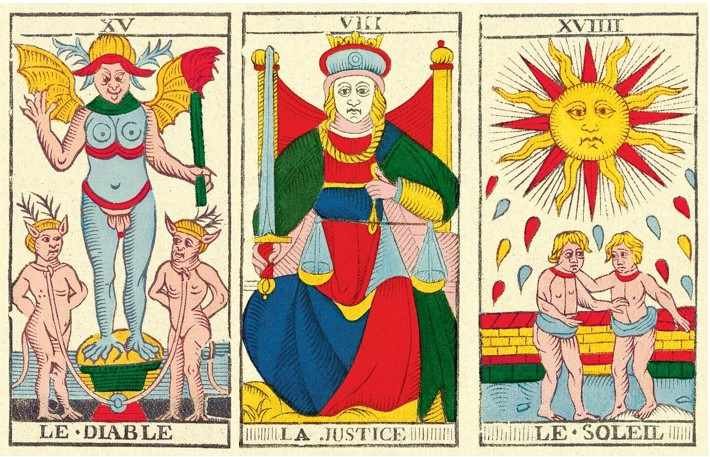 association des cartes du tarot diable - justice - soleil